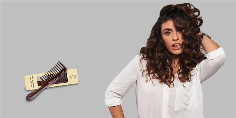 Finger Detangling Vs Wide-Tooth Comb: Best Practice by Hair Type 