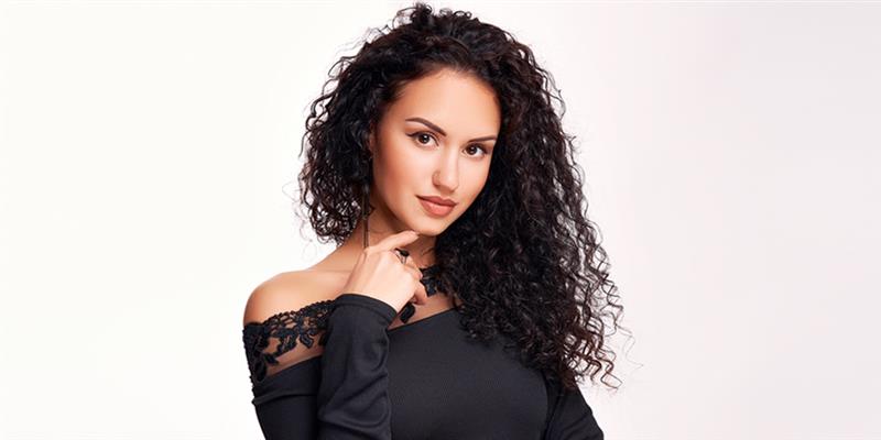 best product for wavy hair to make it curly