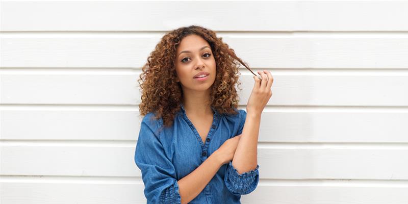 does hot water make your hair more curly