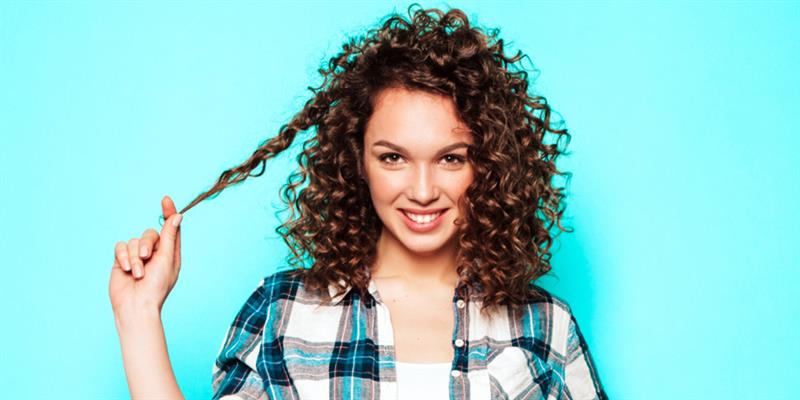 hair products that make wavy hair curly