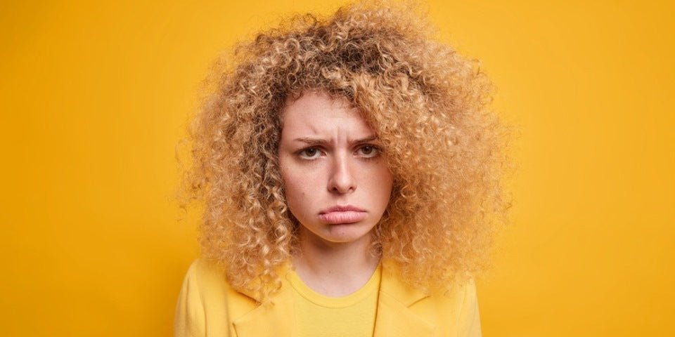 how to get frizz out of curly hair