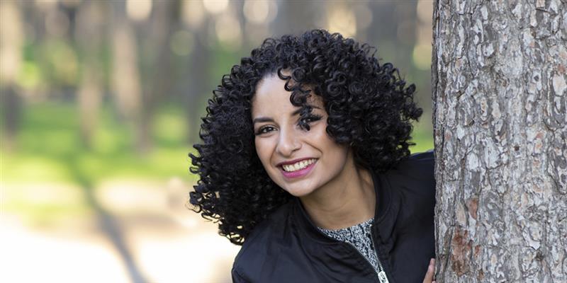 how to moisturize black curly hair