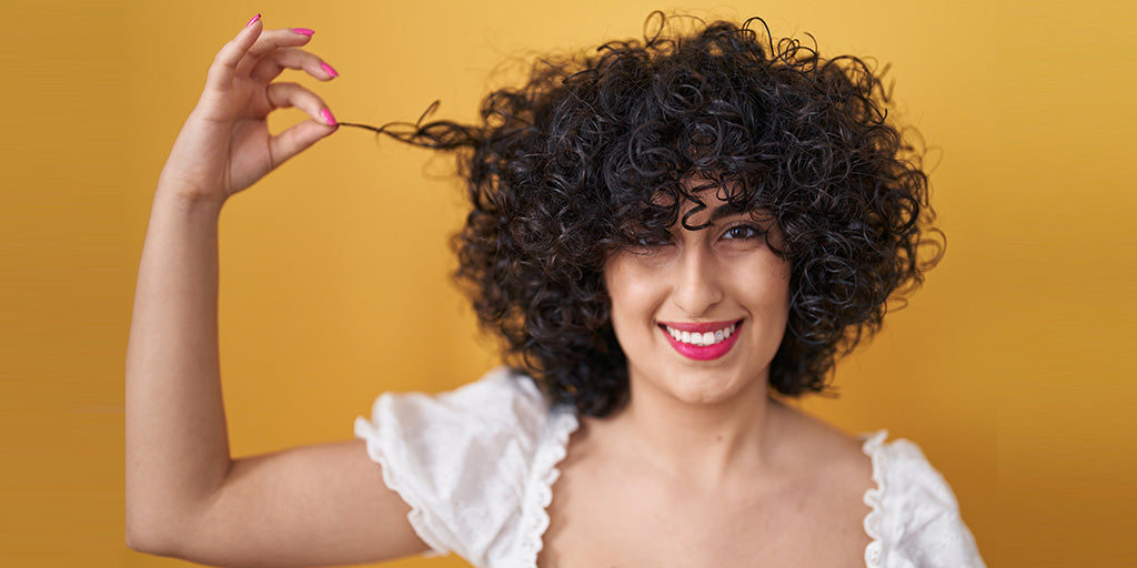 Humidity effects on curly hair