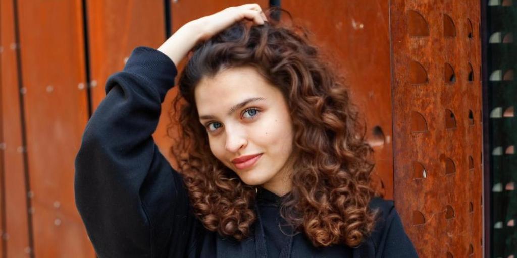 how to refresh curly hair after sleeping on it